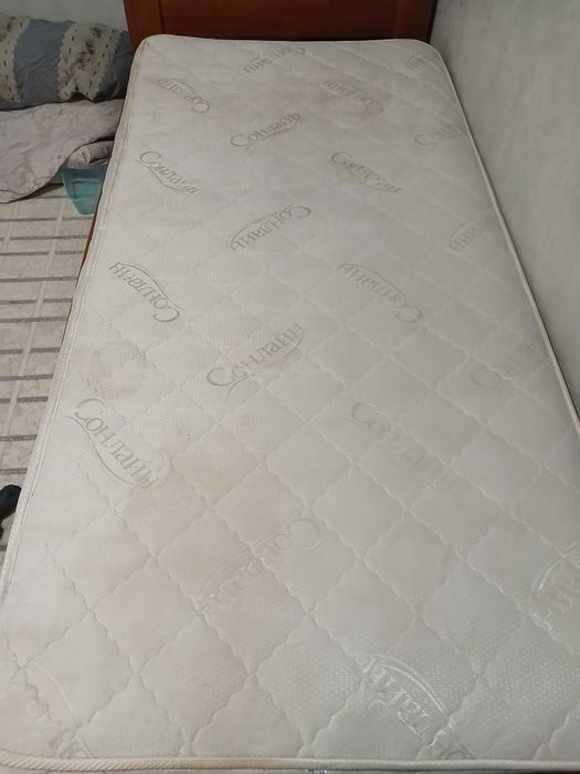 Матрас продам для дачи