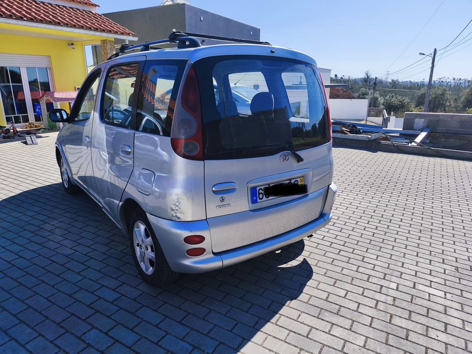 Toyota yaris versos