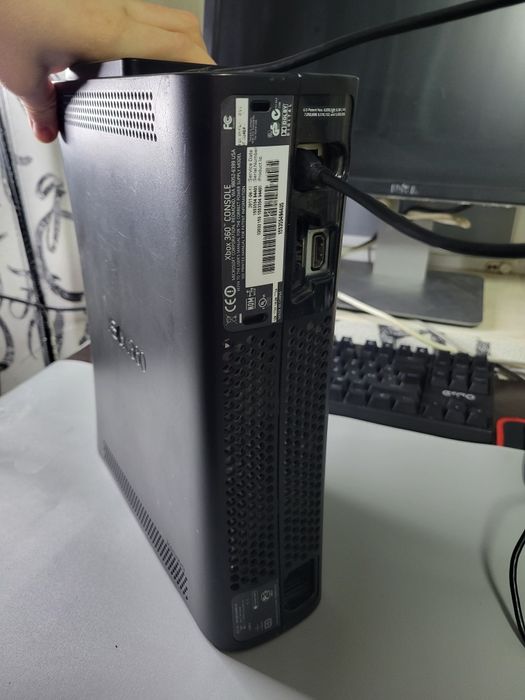 Xbox 360 Elite 500GB | Заводські пломби | Не розбирався | Гарний стан