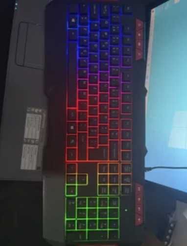 Vendo Teclado Urgente