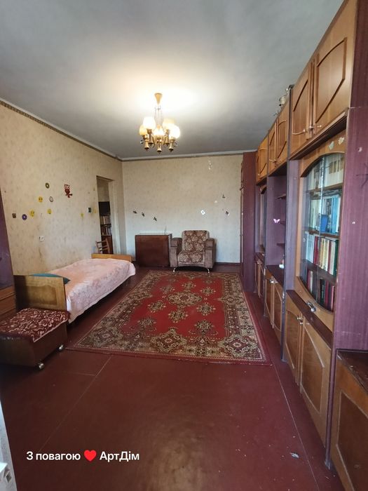 Продам 2-ну квартиру лівий берег 5 мікрорайон