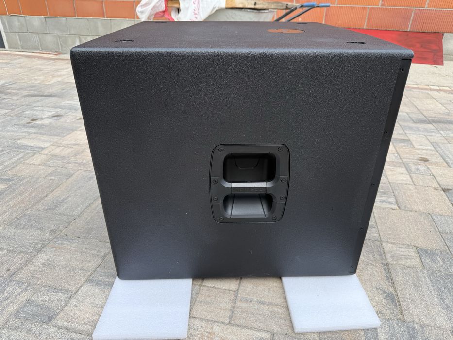 Subwoofer JBL EON618S STAN BDB