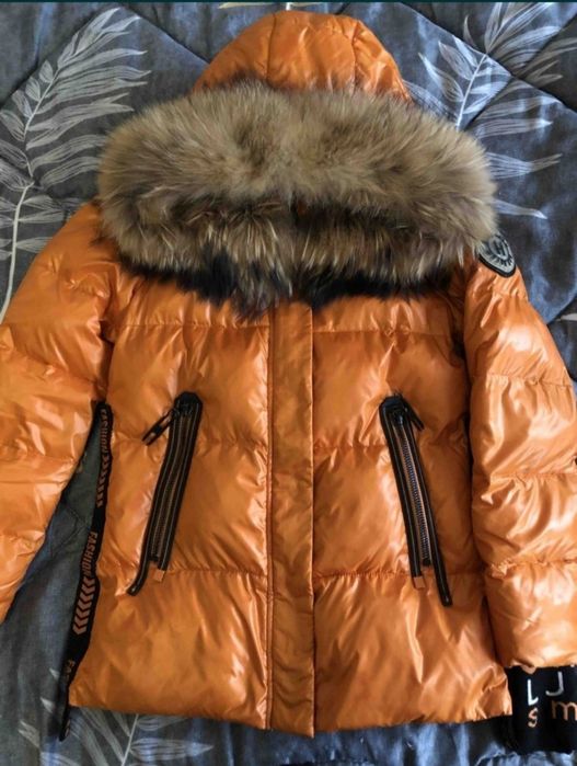 Куртка жіноча зимова розмір S