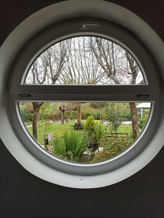 Janelas e portas em PVC à medida + montagem