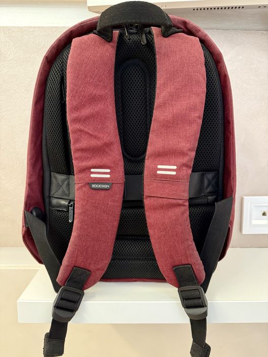 Рюкзак-антизлодій XD Design Bobby Hero Small Red (орігінал)