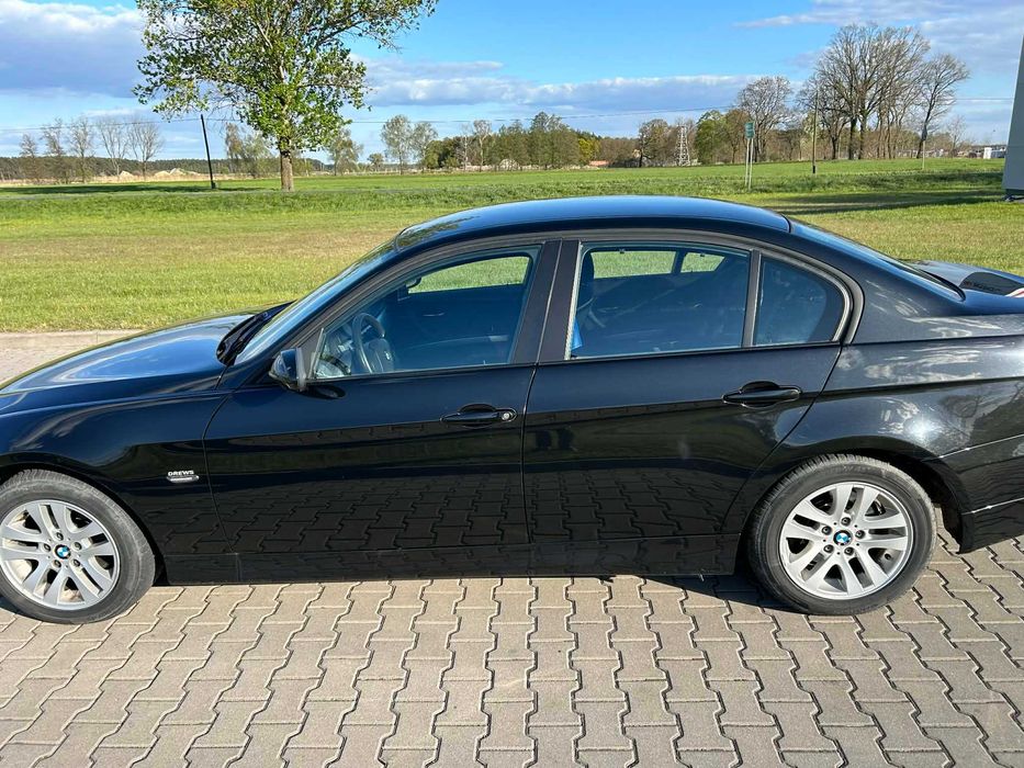 bmw e90 318d stan bardzo dobry