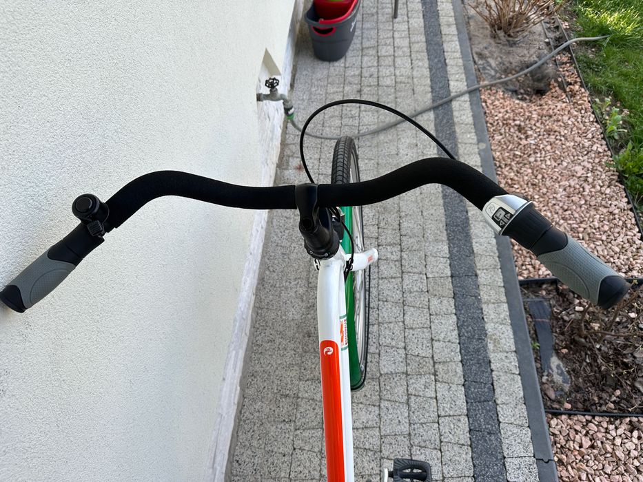 Rower BATAVUS - koła 28, Aluminiowy, Shimano Nexus 3 biegi, kontra