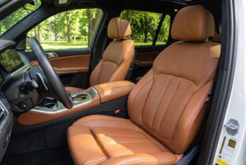 2020 BMW X7 M50i