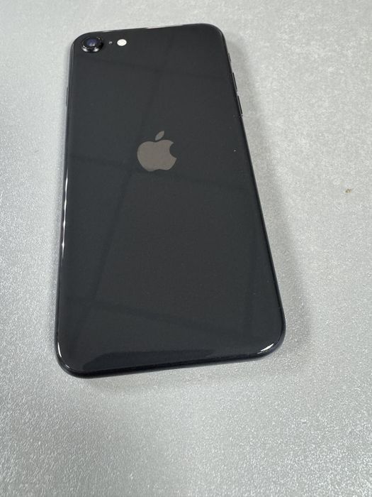 Продам iphone se 2 icloud