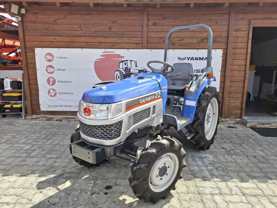 Trator Iseki Sial Hunter 22 | 4x4 | Direção Assistida | Inversor | Imaculado