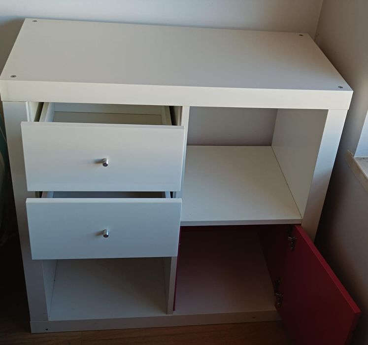 Movel Ikea branco e rosa