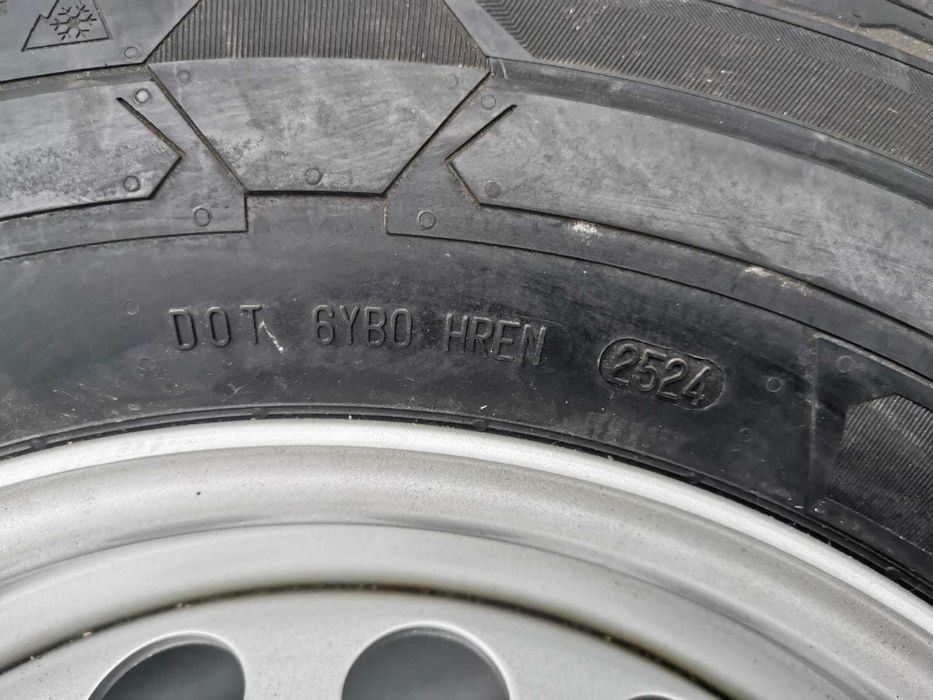 4x koła zimowe Ford Transit 235/65R16 zima nowe