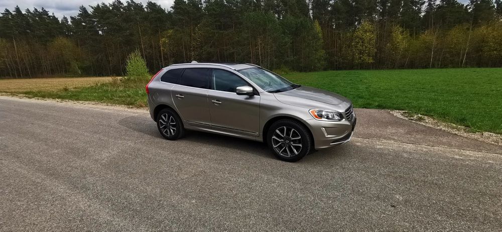 Volvo XC 60 Stan Idealny, piękne VOLVO XC60 2,5 litra T5 AWD 4x4, silnik pod GAZ