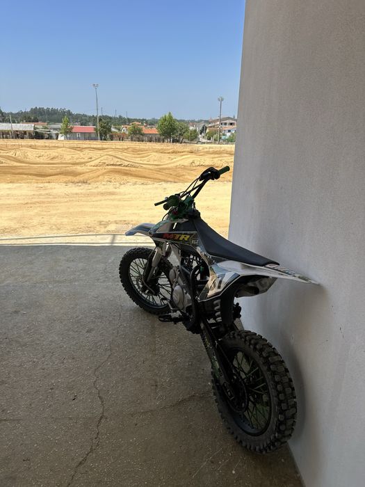 Pit bike Malcor Xlz 125cc 17/14 + Motor + Pack peças