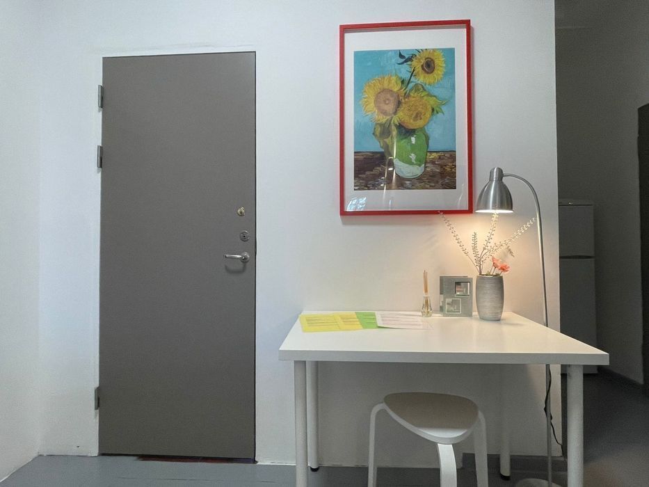 250 злотых неделя проживания Варшава Хостел-Hostel Ursus Bemowo. UA/PL