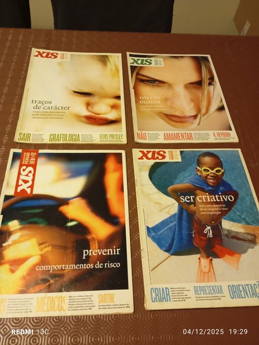 Revistas XIS e Sábado