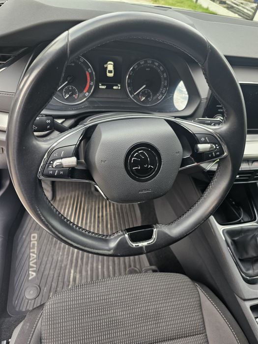 Skoda octavia 2021r 1.5 Tsi