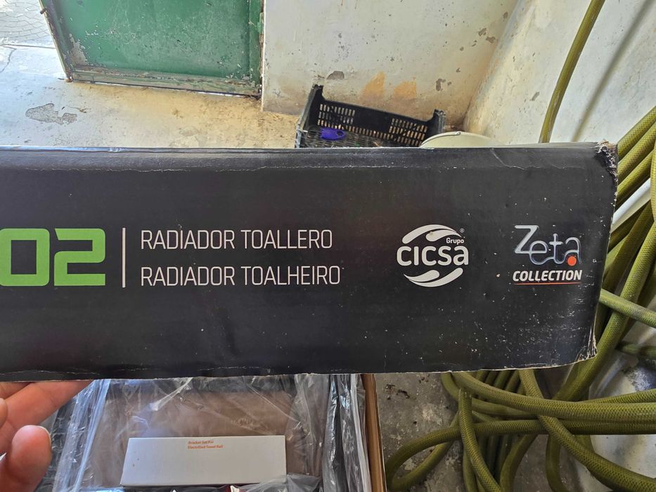 Radiador Toalheiro Elétrico Cicsa Zeta 750W - Novo na Caixa