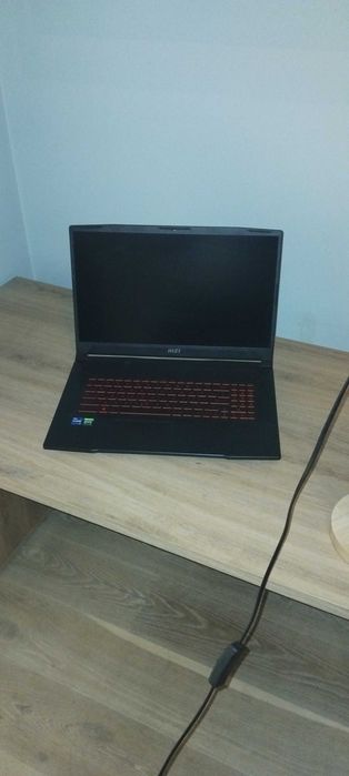 Laptop MSI Katana gamingowy .
