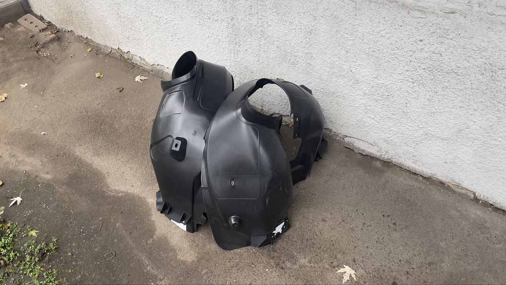 Підкрилок передній правий/лівий для Ford Focus 3