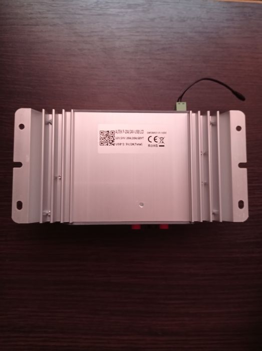 Контролер заряду ALTEK P-20А/12V/24V-USB/LCD