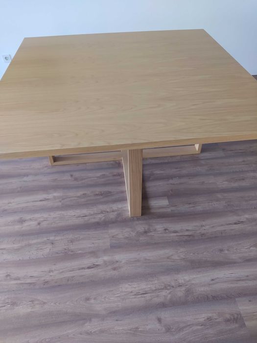 Mesa de jantar moderna