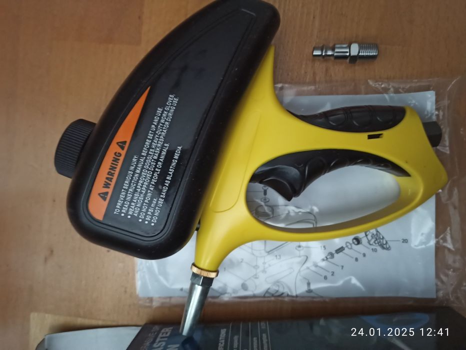 Портативний ручний пістолет для піскоструменя високого тиску