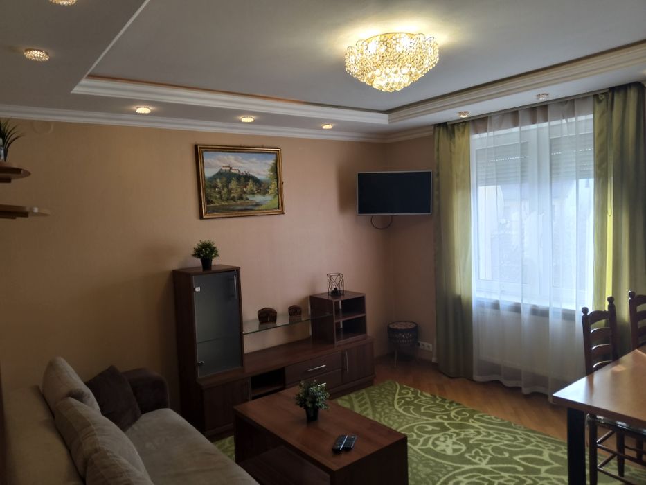 Здається 3 кімнатна квартира