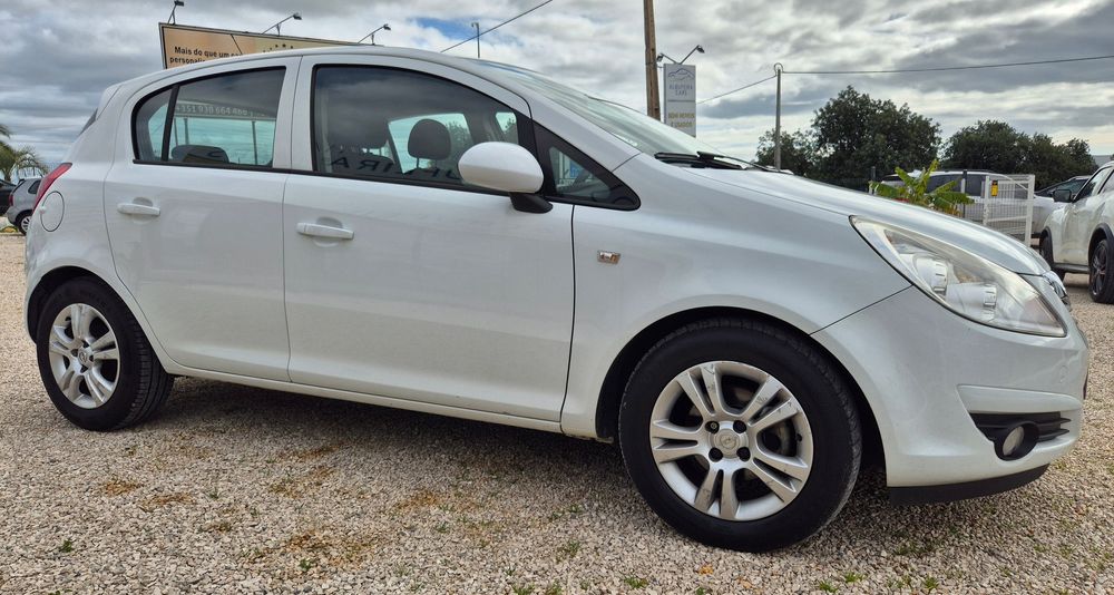 Opel Corsa 1.2 Cosmo 111