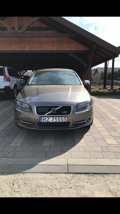 Volvo S80