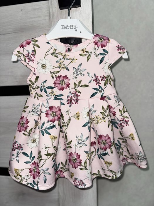 Дитячі речі на дівчинку демі та літо. Комбінезон/кофтинки/сукні