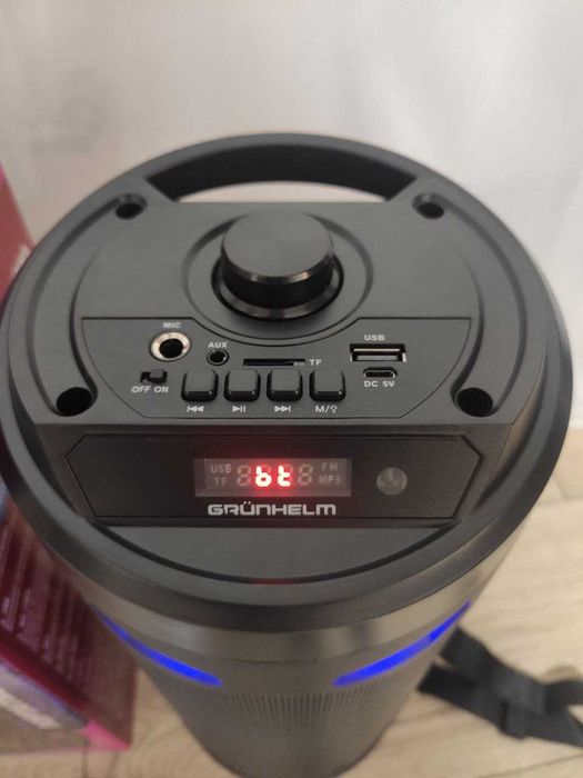 Блютуз колонка с караоке, вертикальная Bluetooth колонка с микрофоном