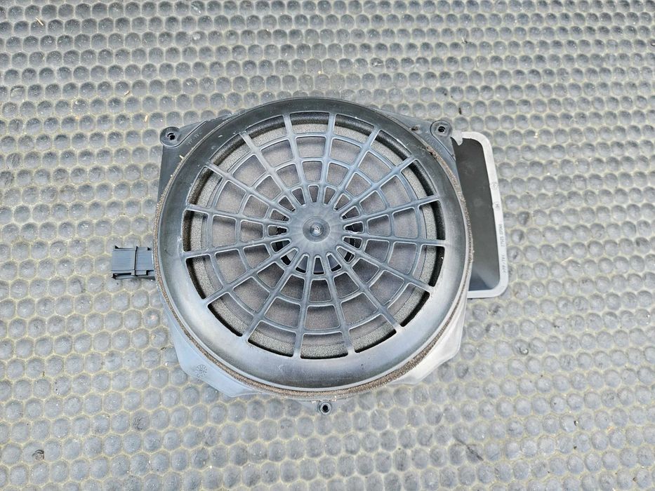 Głośnik 8E5035412 Subwoofer Tył Tylny Audi A4 B6 B7 Sedan Oryginał