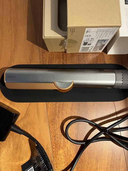 Dyson airstrait como novo