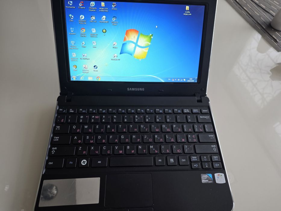 Нетбук Samsung N220 (NP-N220-JA02UA)