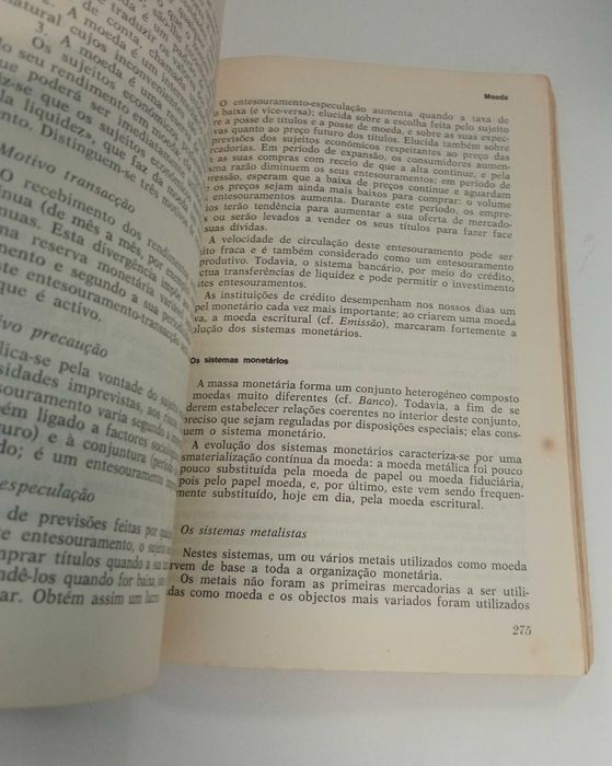 Dicionário de economia, de Alain Cotta