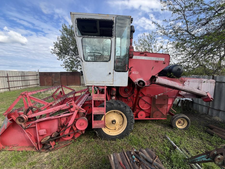 Продам комбайн Massey Fergunson