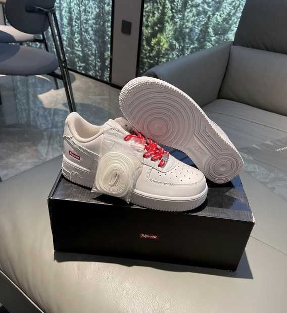 Nike Air Force 1 Low Supreme White R.41