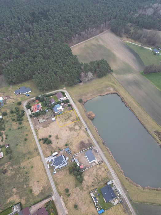 Działka w Dębiczku pod Środą Wielkopolską, piękna i otoczona naturą