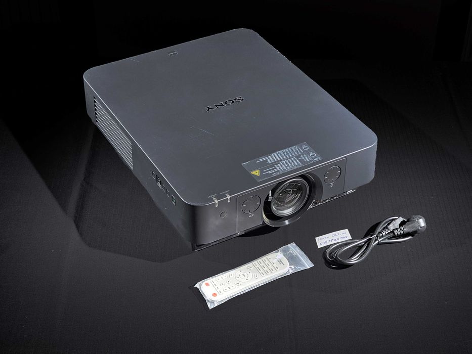 Лазерний проектор Sony VPL-FHZ55 3LCD 4000 lm ansi WUXGA laser led