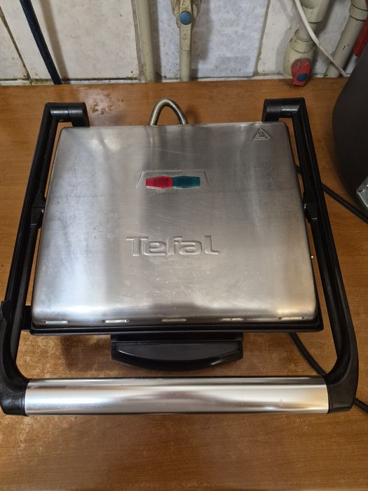 Гриль TEFAL PaniniGrill GC241D38
