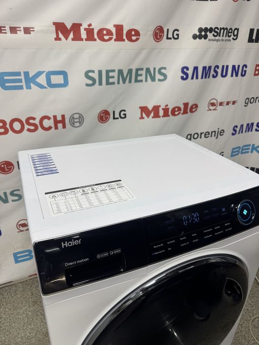 Вузька пральна машина Haier 50см 8кг