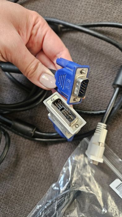 Kable VGA i DVI różne długości
