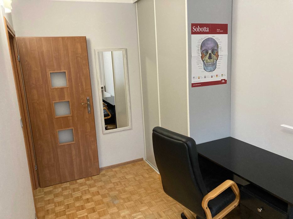 Duży pokój w ścisłym centrum - Legionowa 11