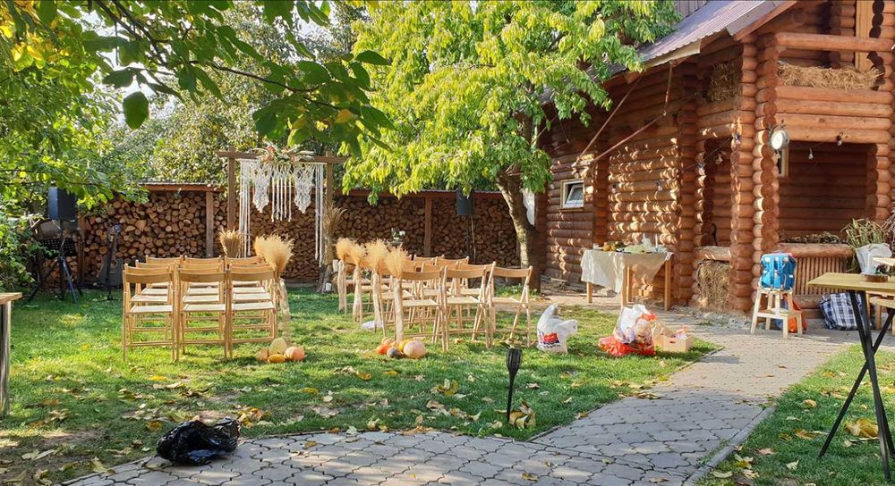 Зруб з Карпат. ЕКО дворик, бесідка, банька, чан, озерце, генератор