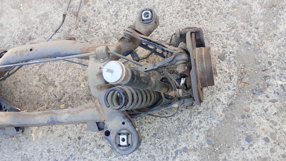 Belka Tylna Zawieszenia BMW E81 E82 E87