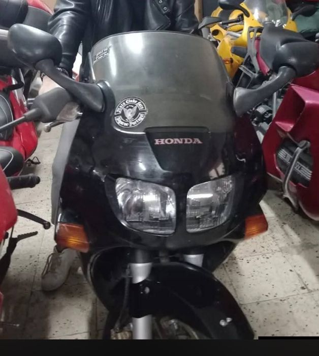 Vendo HOnda VFR 750 RC36
