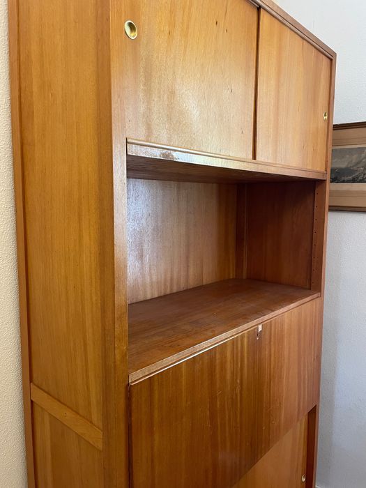 Armário ‘Olaio’ com escrivaninha