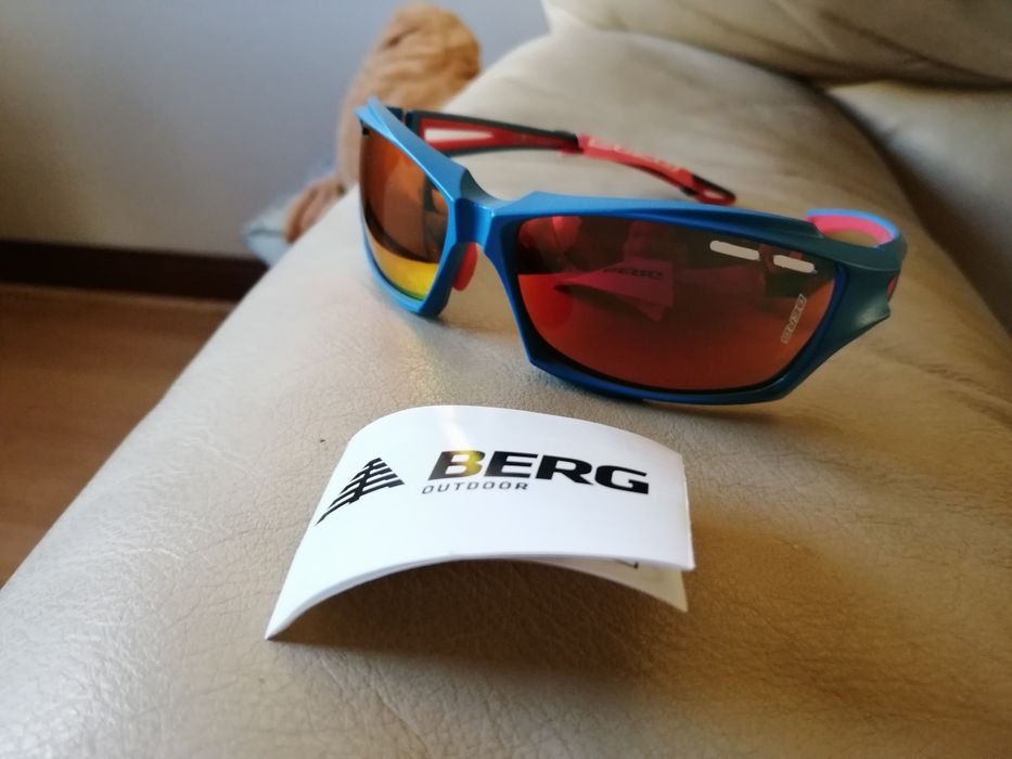 Óculos de sol Berg novos