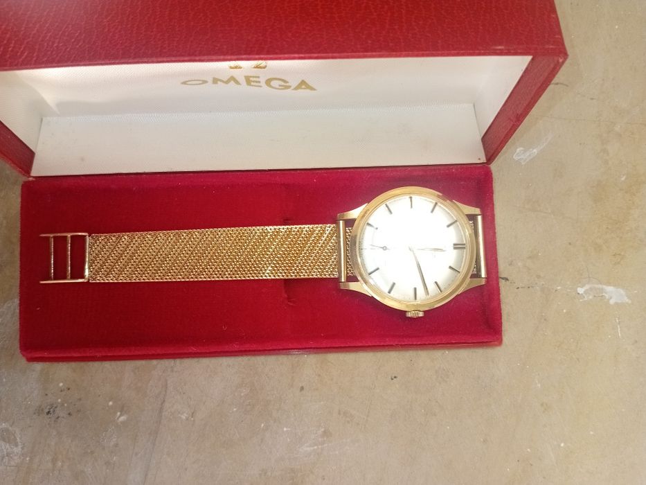 Relógio de ouro da marca Omega 65.18 gramas 24 quilates ouro fino